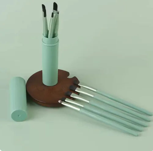 Essential Makeup Brush Set